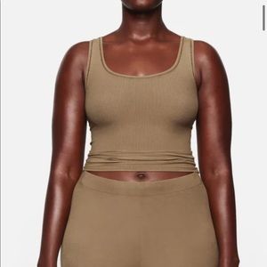 SKIMS soft lounge tank- Army